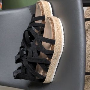 NWOT torrid espadrilles